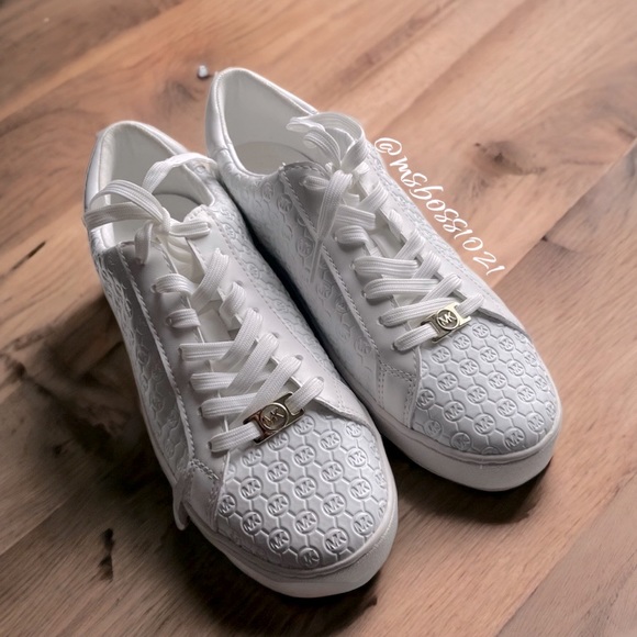 LAST PAIR! Michael Kors White Embossed Leather Sz 7.5 BRAND NEW NEVER WORN - Picture 3 of 5